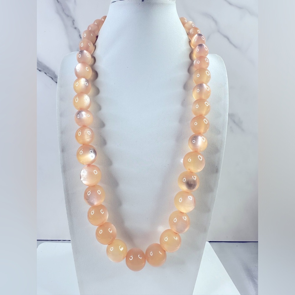 Peach Moonglow Thermoplastic Graduated Round Bead Necklace